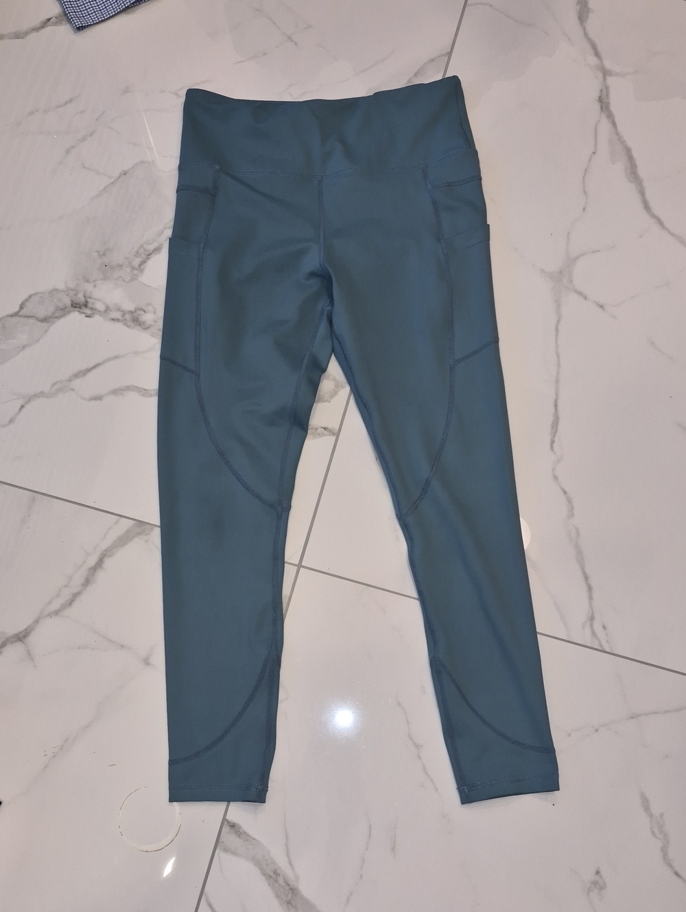 Teal Light And Tight Performance Leggings 6/8